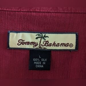 Tommy Bahama Men’s L 100% silk shirt